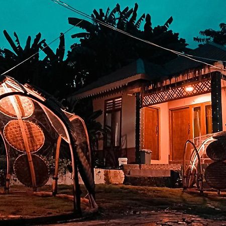Lontart Guesthouse Nggorang Ngoại thất bức ảnh